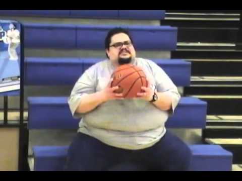 photo Fat Guy Playing Basketball