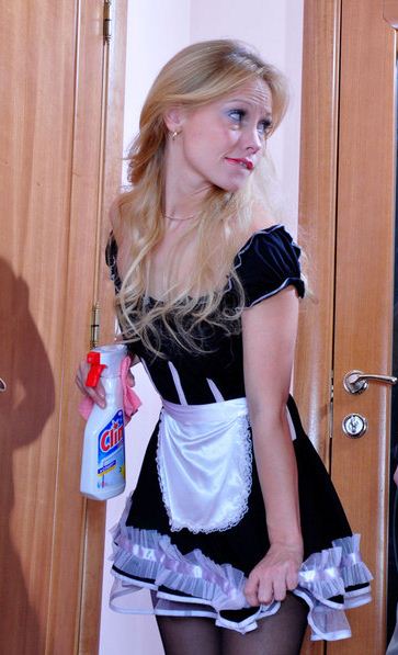 pic French Maid Gif