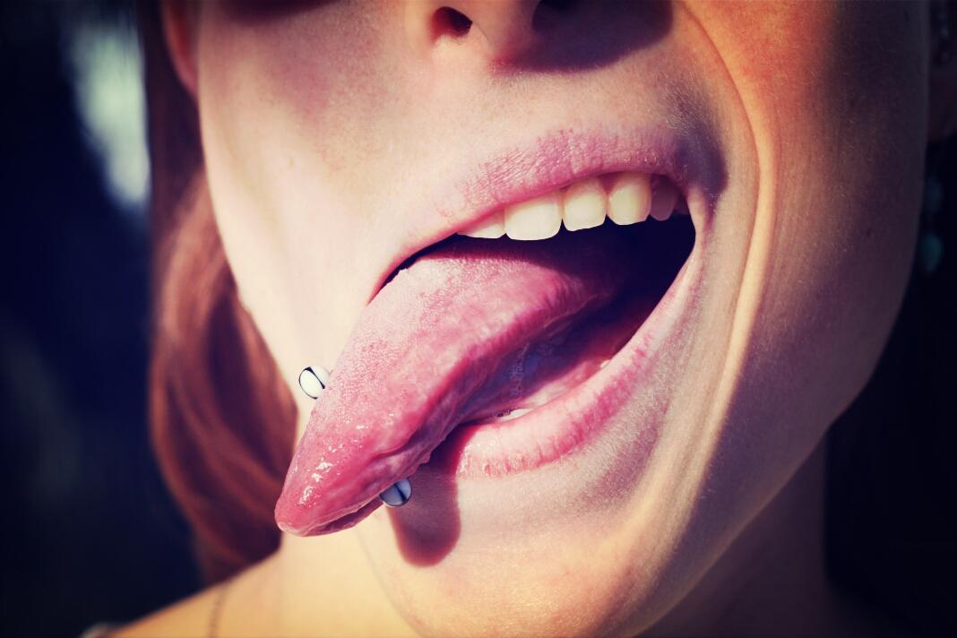 wallpapers Snake Tongue In Human Mouth